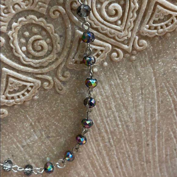 Crystal Shine Necklace - Picture 2 of 4